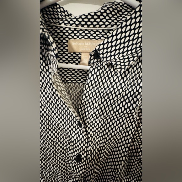 Banana Republic Black and White Checkered Men's Shirt - Picture 4 of 8